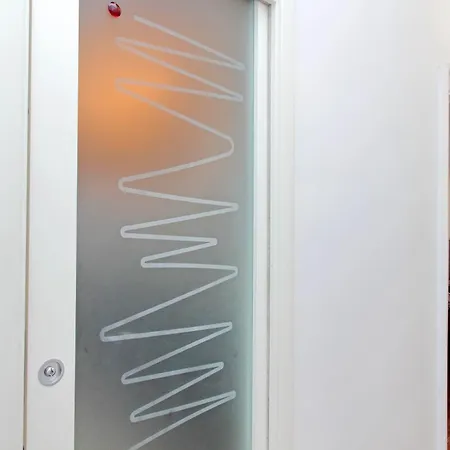 Charme E Style: Splendid With 2 Bedrooms روما