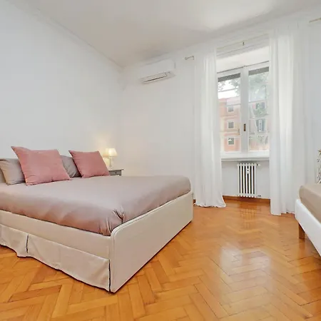 Charme E Style: Splendid With 2 Bedrooms