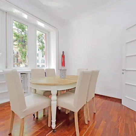 Apartment Charme E Style: Splendid With 2 Bedrooms