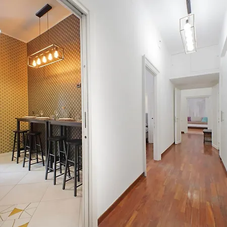 Charme E Style: Splendid With 2 Bedrooms Apartment