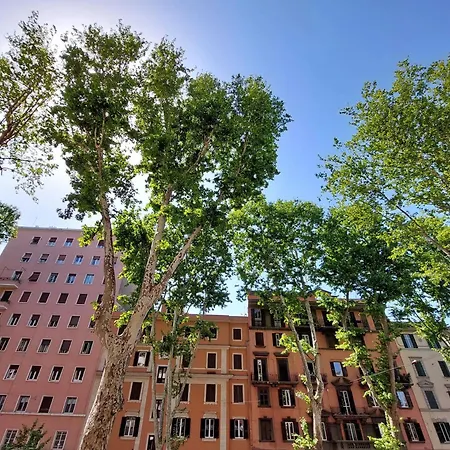 Charme E Style: Splendid With 2 Bedrooms Rome